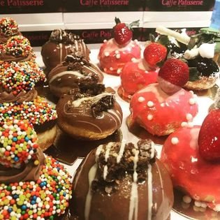 מגוון עשיר של סופגניות 109 ש"ח